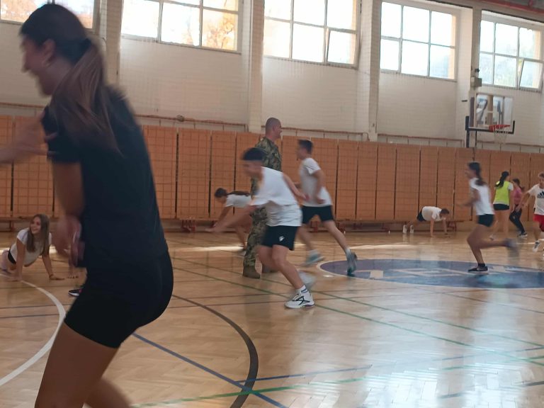 Rendkívüli testnevelésóra